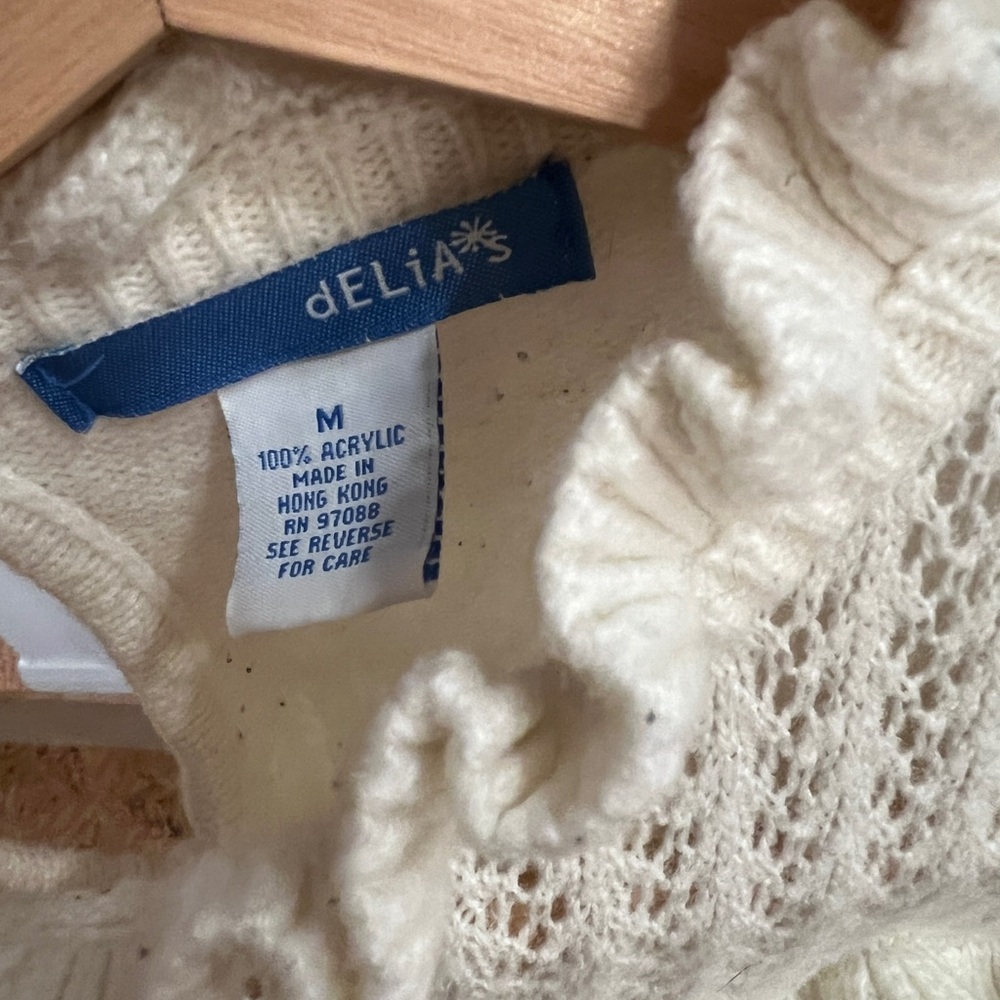 Vintage Delia’s 3\4 sleeve Pointelle sweater.